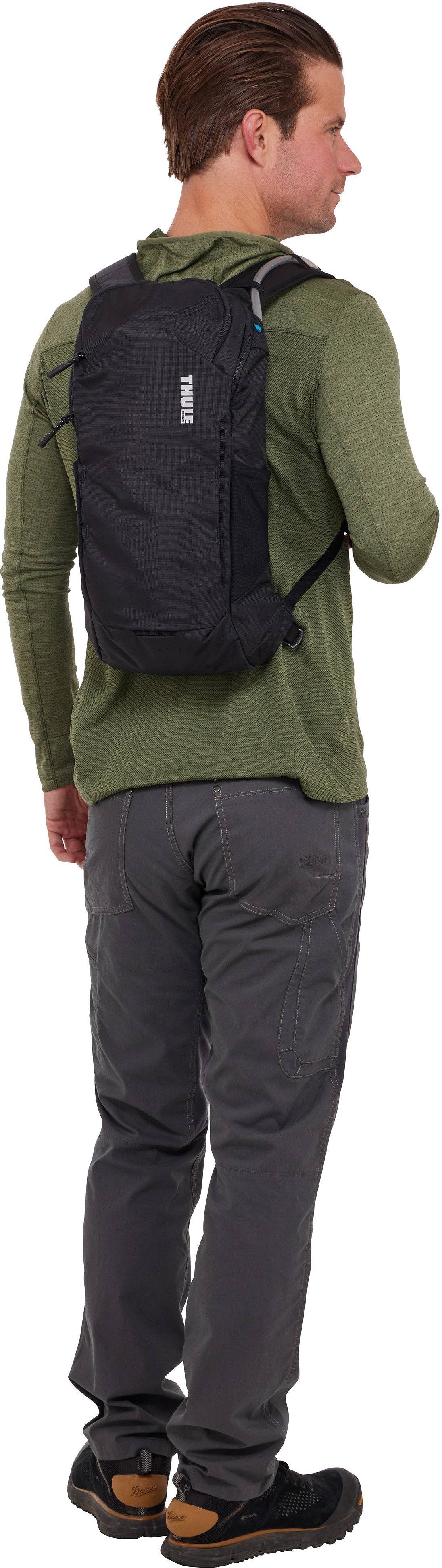 Thule AllTrail Hydration 10L Black Wanderrucksack – Silhouettenansicht