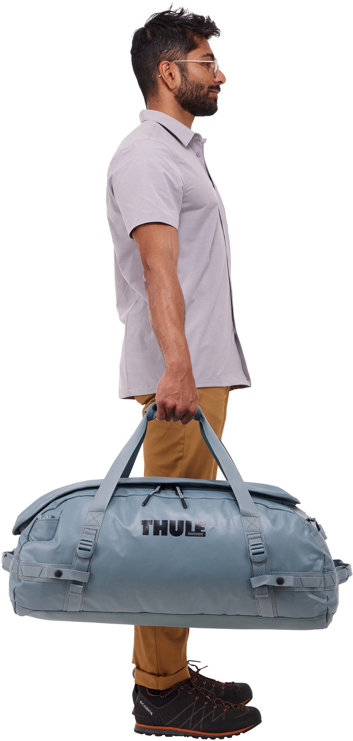 Thule Chasm 70L Pond Gray Dufflebag – Silhouettenansicht